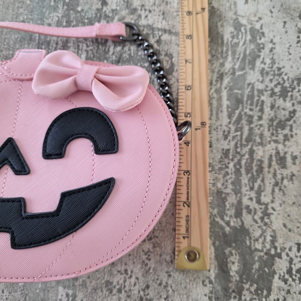 Fine By Me Pink Jack O Lantern Pumpkin with Bow Crossbody - Picture 6 of 7